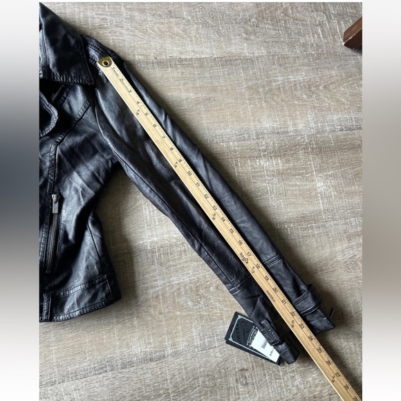 Blanc Noir Women’s Y2K Black Moto Jacket Vegan Faux Leather Full Zip M NWT - Picture 9 of 12